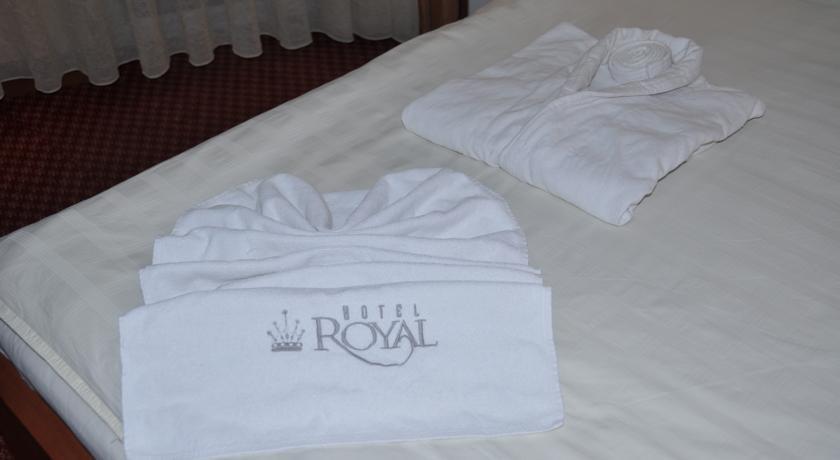 Hotel Royal Pristina Kültér fotó